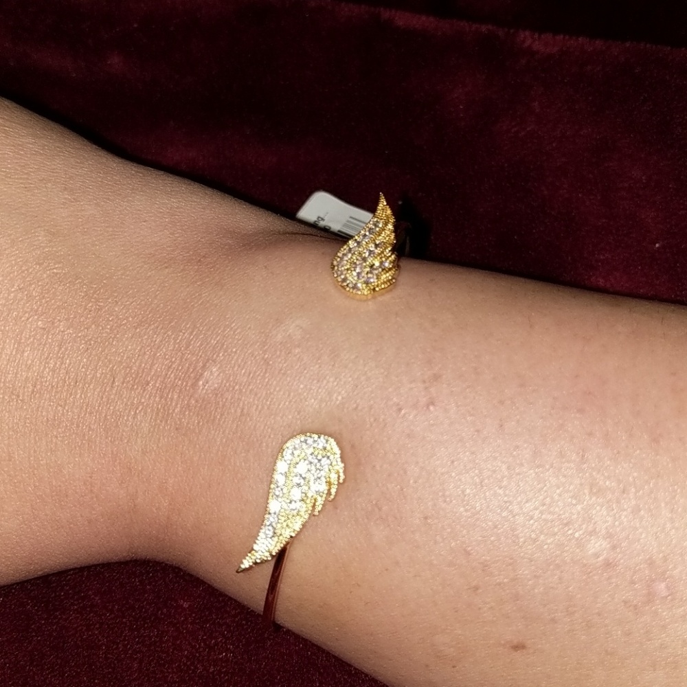 Angel wings bracelet
